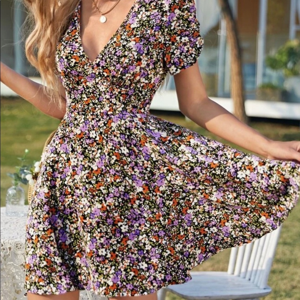 Sleeve Zip Back Ditsy Floral